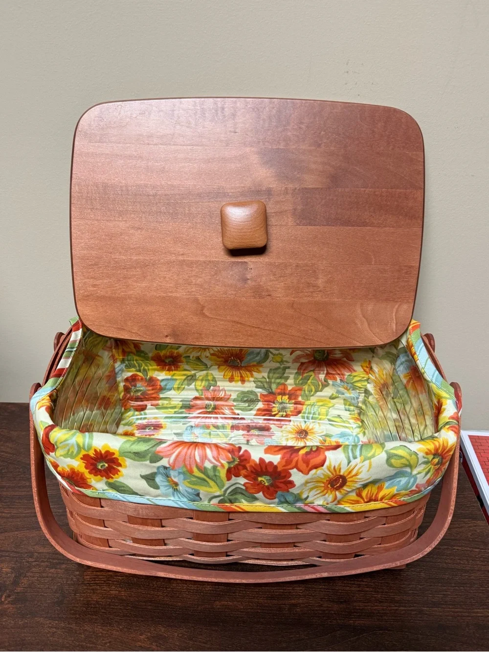 Like New Cinnamon Stain Longaberger Lunchbox Basket Set with Sunflower Liner